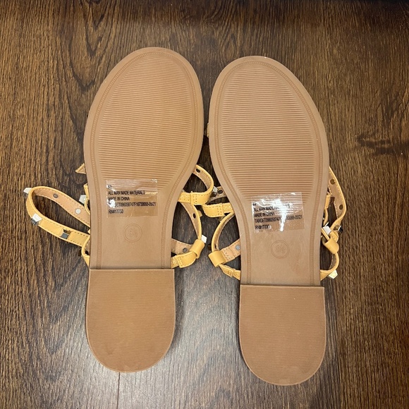 A New Day Studded Wraparound Strap Sandals - Picture 4 of 4